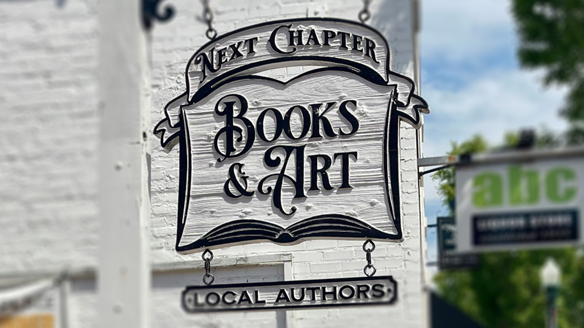 Jan Dawson book signing The Next Chapter Books and Art